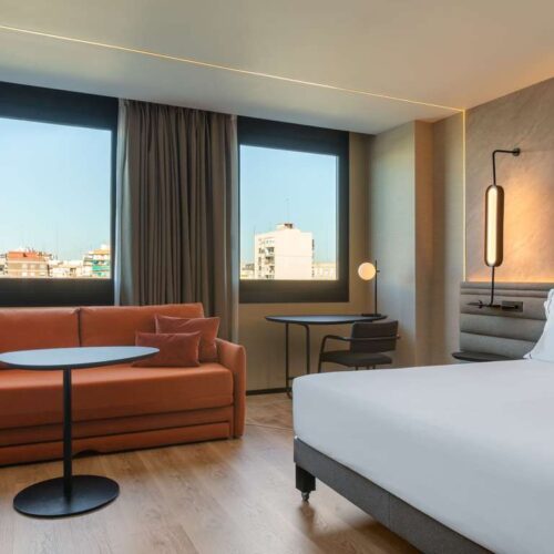 Novotel Valencia Lavant - Photo 1