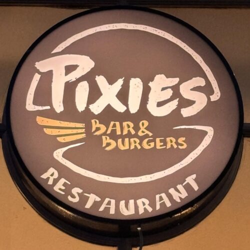 Pixies Bar & Burger - Photo 1