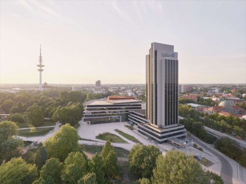 Radisson Blu Hotel, Hamburg - Photo 1