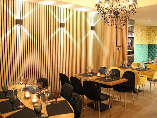 Ritas Resto Bar - Photo 1