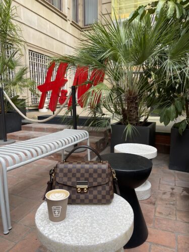 Syra Coffee | H&M - Photo 1