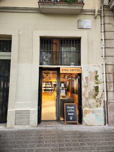 Syra Coffee – Passeig Sant Joan - Photo 1
