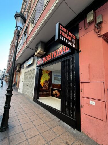 TASTY TACOS Y KEBAB (HALAL) - Photo 1