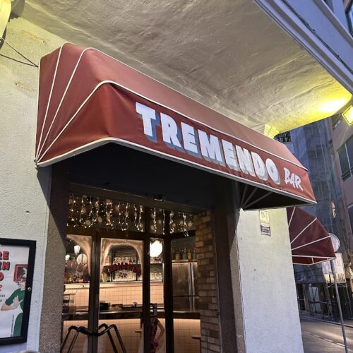 Tremendo Bar - Photo 1