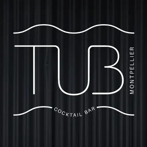 Tub - Photo 1