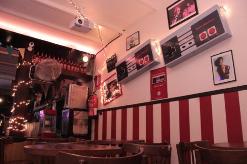 Twist & Shout Bar - Photo 1