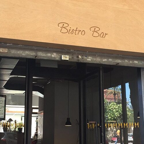 Umami Bistro Bar - Photo 1