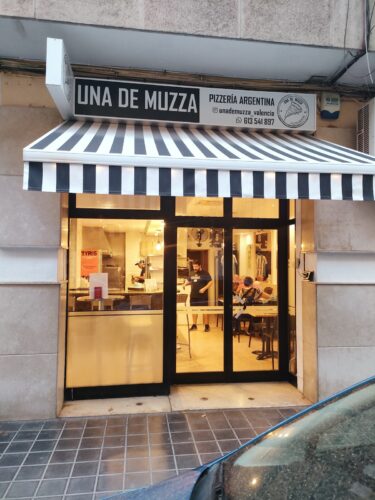 Una de Muzza – Pizzería Argentina - Photo 1