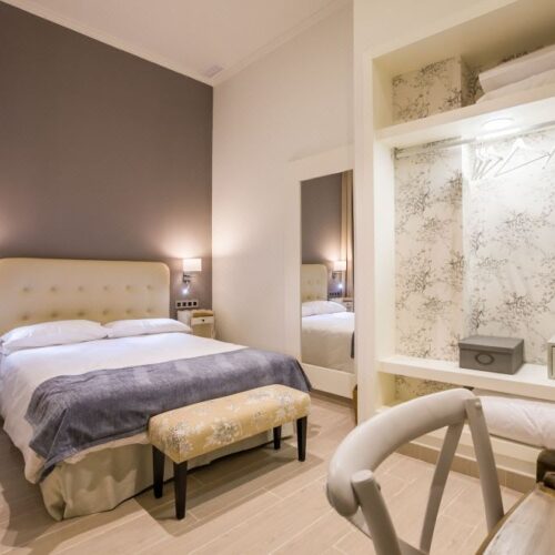 Welldone Cathedral Suites - Photo 1