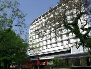Althoff Hotel am Schlossgarten - Photo 1