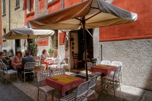 Bar G. & G. - Photo 1
