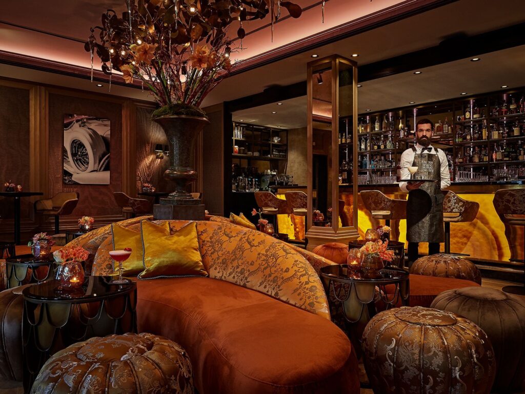 Bar TwentySeven - Photo 1