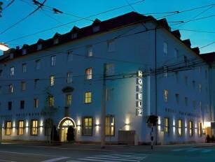 B&B HOTEL Linz City-Ost - Photo 1
