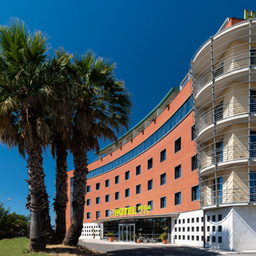 B&B HOTEL Pisa Airport - Photo 1
