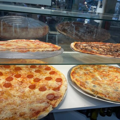 Best pizza( pizza_ calzone) casco - Photo 1