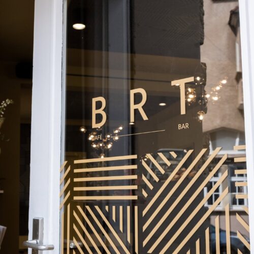 BRT CAFE BAR - Photo 1