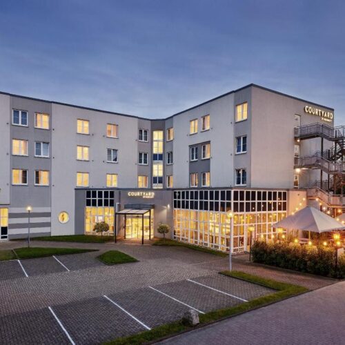 Courtyard by Marriott Dortmund - Photo 1