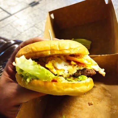 EAT INN NORD / Burger Deluxe - Photo 1