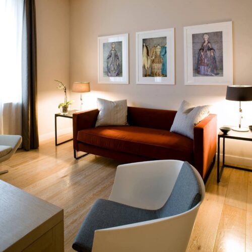 Escalus Luxury Suites - Photo 1