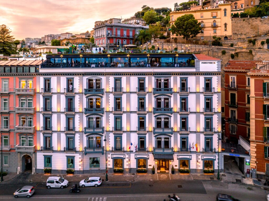 Grand Hotel Parker’s - Photo 1