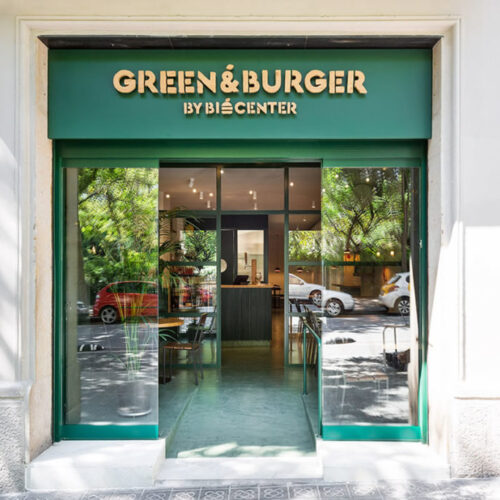 Green&Burger Barcelona – Burger & Healthy Restaurant Near Sagrada Familia - Photo 1