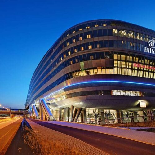 Hilton Frankfurt Airport - Photo 1
