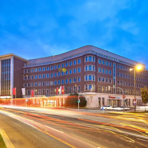 Hotel Unique Dortmund Hauptbahnhof - Photo 1