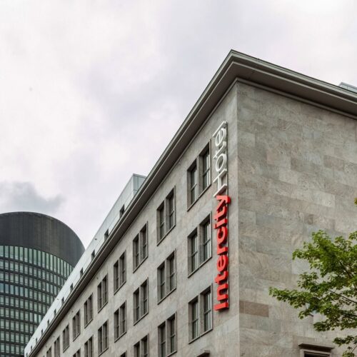 IntercityHotel Dortmund - Photo 1