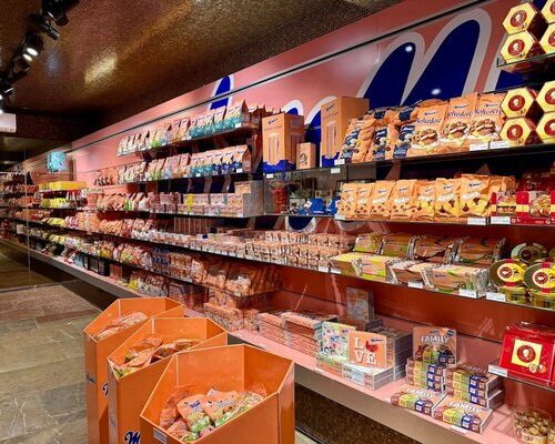 Manner Shop Salzburg Residenzplatz - Photo 1