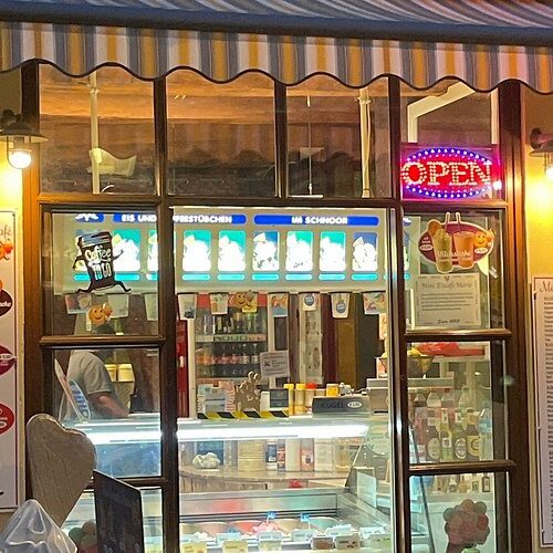 Mini Eiscafe Mario - Photo 1