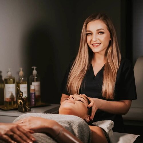 Pure Beauty Salon - Photo 1
