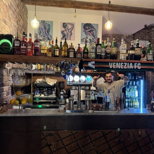 Rose bar - Photo 1