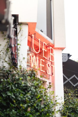 Urban Espresso Bar / UEB WEST - Photo 1
