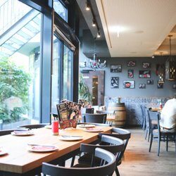 Wohnzimmer Cafebar - Photo 1