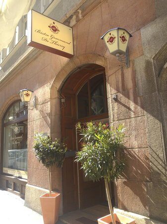 Bistro Gourmand - Photo 1