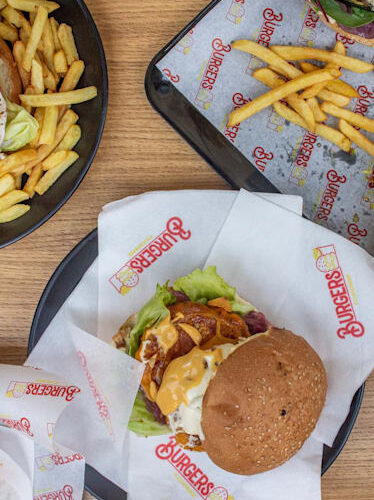 Burgers - Photo 1