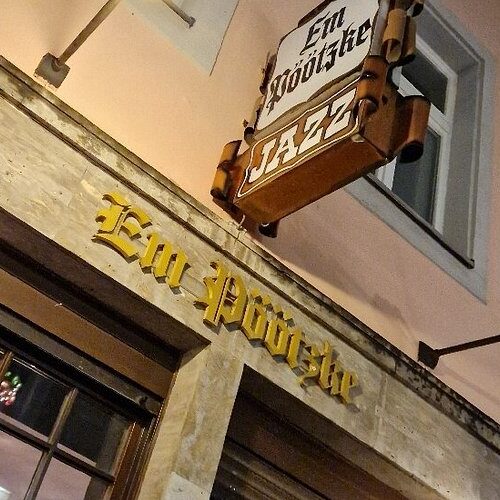 Em Pöötzke - Photo 1