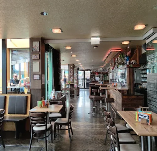 Jay’s - Photo 1
